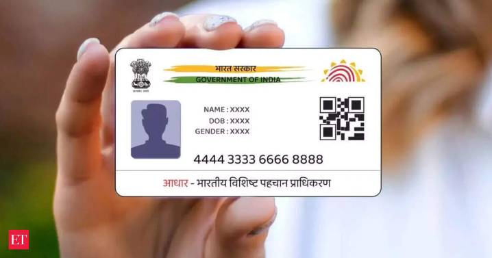 Aadhaar soon to be issued with photo, QR code?