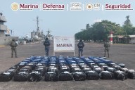 Marina asegura 2.5 toneladas de cocaína en costas de Michoacán
