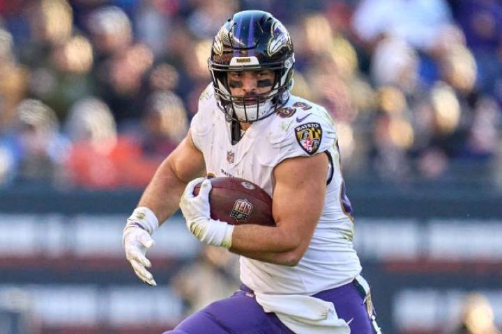 Tight End (TE) Fantasy Football Start 'Em, Sit 'Em Picks for Week 13 (2025)