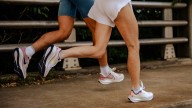 ¿Cuándo hay que sustituir las zapatillas de running? Una traumatóloga responde