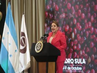 Presidenta de Honduras instó a votar el 30N con transparencia y libertad