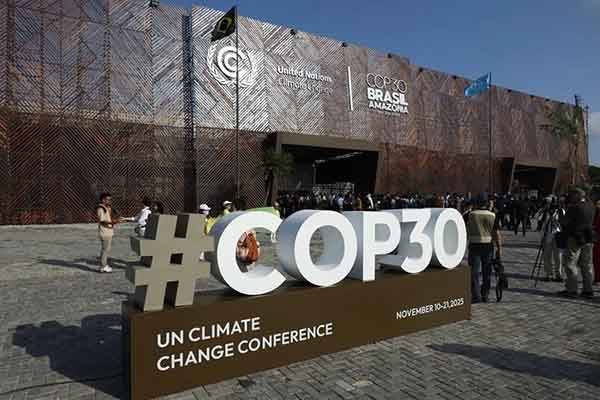 Crece la presión en la COP30 para negociar un tratado global que elimine los combustibles fósiles