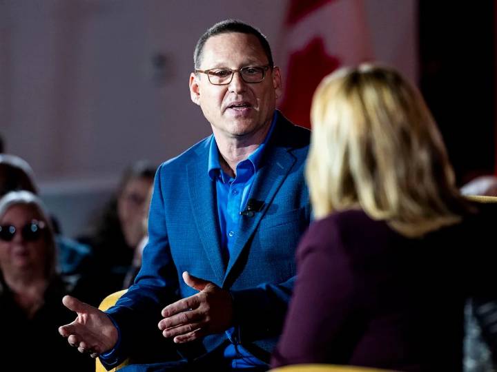 Amy Hamm: Avi Lewis is no everyman. He looks more like Jagmeet Singh everyday