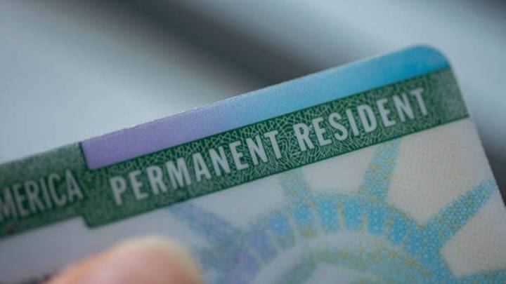 Auditoría de residencias permanentes con "green cards" en Estados Unidos: rieago para 19 nacionalidades