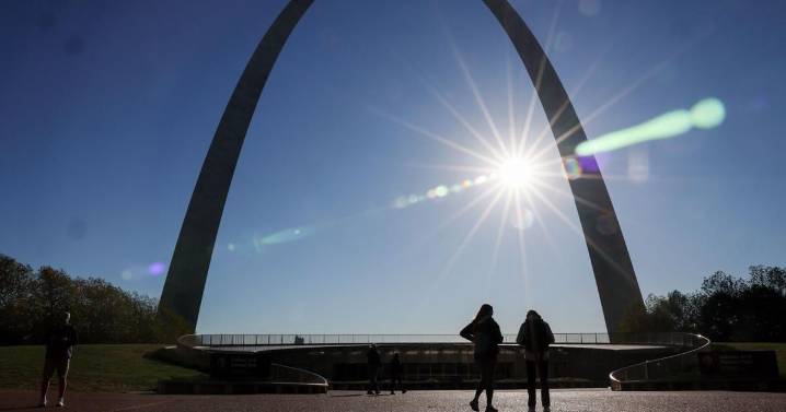 Gateway Arch to reopen on the weekends thanks to donors
