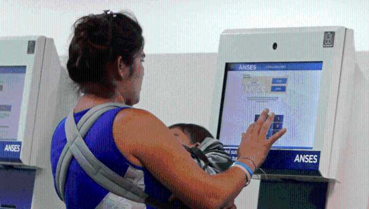 El dato que inquieta al Gobierno: sin asistencia social, la indigencia sería 82% más alta