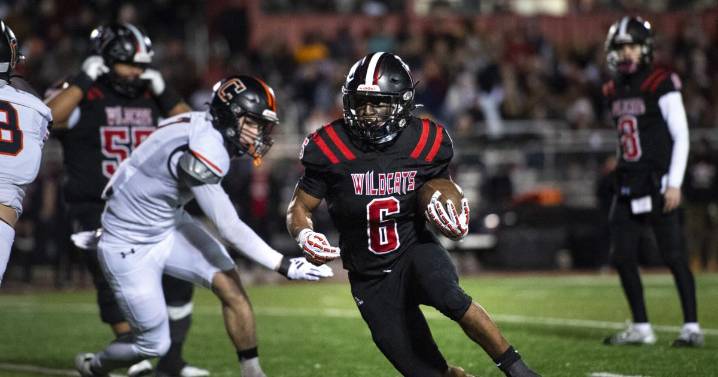 Photos: 2025 high school football in the Kanawha Metro region, playoffs week 3