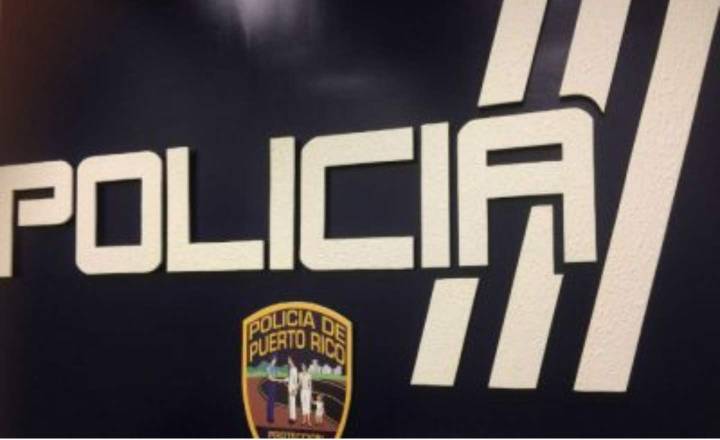 Turista se lanza de vehículo para escapar de robo de auto en Barceloneta