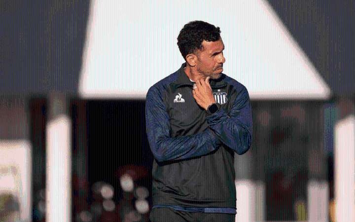 Carlos Tevez vuelve a pisar La Bombonera y se recuerda su único antecedente