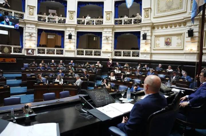 La Legislatura postergó para hoy el endeudamiento