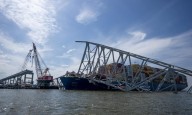 Un cable suelto, posible causa del choque de barco contra el puente de Baltimore en 2024