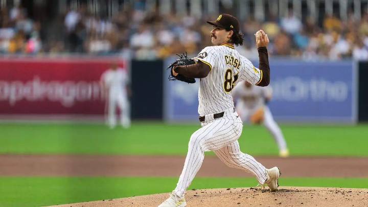 Padres buscan retener piezas de su rotación