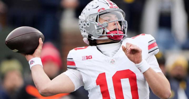 No. 1 Ohio State beats No. 15 Michigan, sets up game with No. 2 Indiana for B10 title