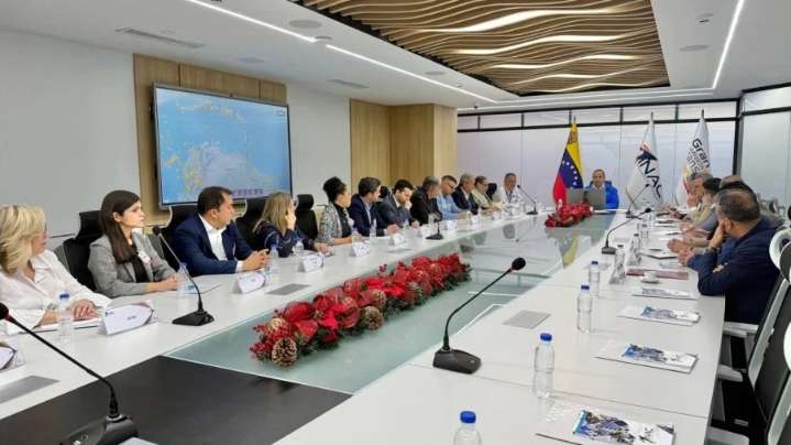 Gobierno nacional garantiza operatividad de aerolíneas nacionales y extranjeras en Venezuela