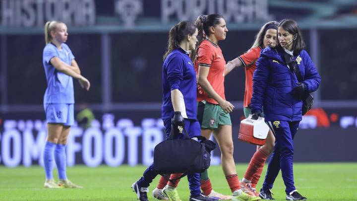 Kika Nazareth regresa a Barcelona lesionada