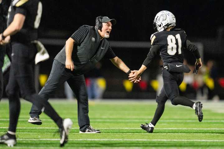 Locations and times set for Oregon’s Class 6A football semifinals