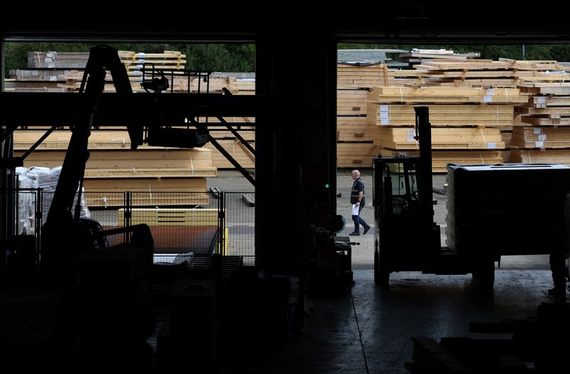 UK manufacturers report sharpest drop in output since August 2020