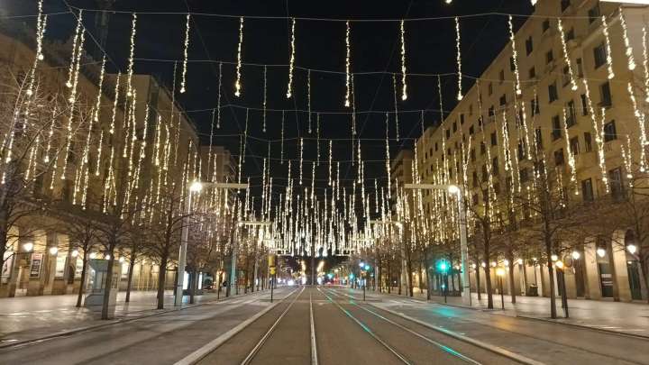 Zaragoza prueba las nuevas luces de Navidad antes del encendido oficial: así se iluminará el centro