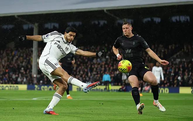 El mexicano Raúl Jiménez anota y da el triunfo al Fulham en liga inglesa
