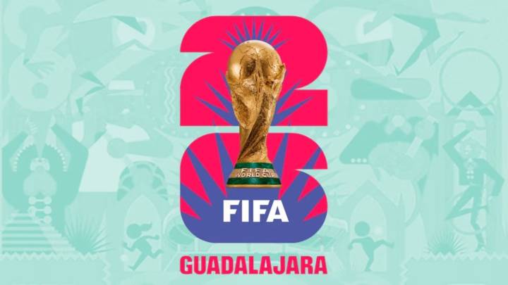 Leyendas mundialistas juegan junto a Catedral previo al Mundial