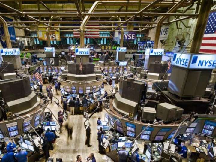 Los ADRs retroceden hasta 4,6% en Wall Street y los bonos en dólares también caen