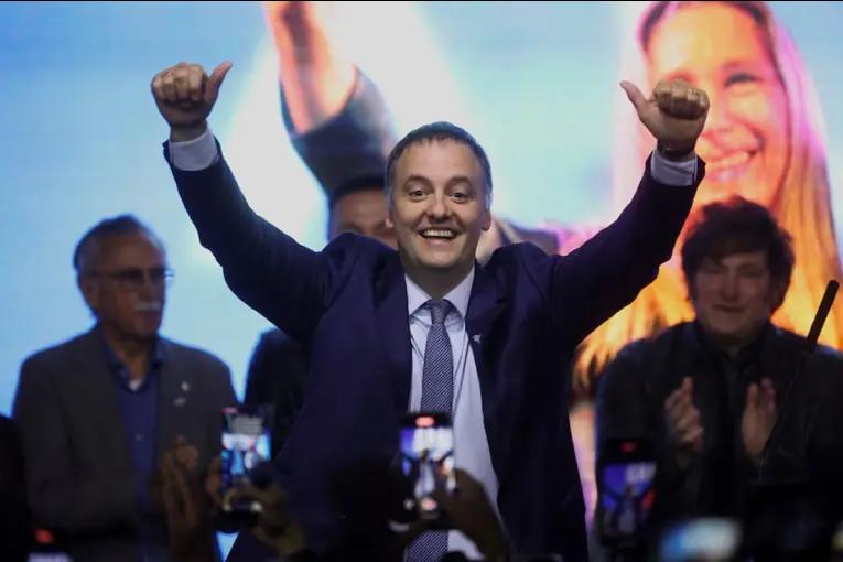 Manuel Adorni promete una etapa “más federal” como jefe de Gabinete