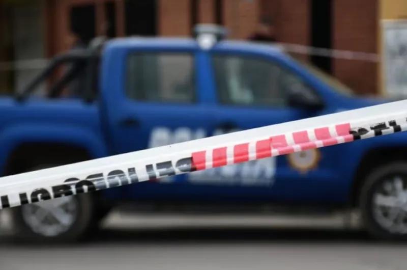 Un hombre fue asesinado a golpes durante un violento robo en su casa