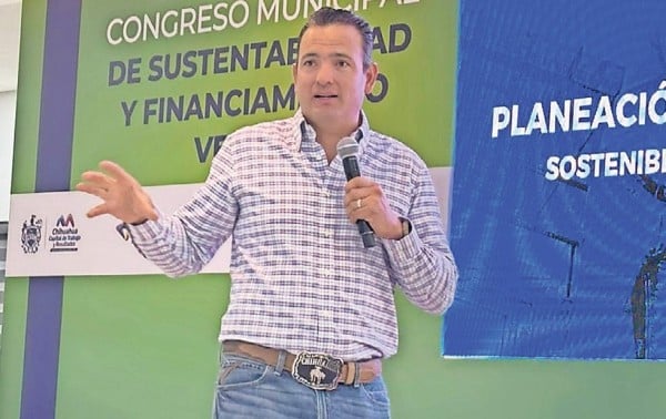 Expone Bonilla plan hídrico en simposio