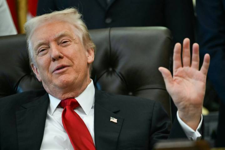 Trump anuncia un acuerdo para reducir el precio de medicamentos contra la obesidad