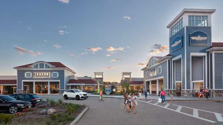 Black Friday mall hours in Massachusetts: South Shore Plaza, Copley Place