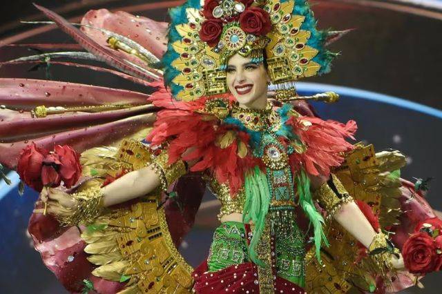 Fátima Bosch asegura lugar en el Top 5 de Miss Universo 2025