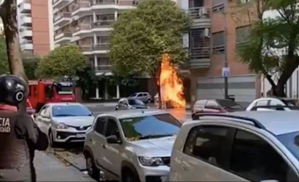 Pánico en Caballito: escape de gas y llamas de 12 metros en un edificio