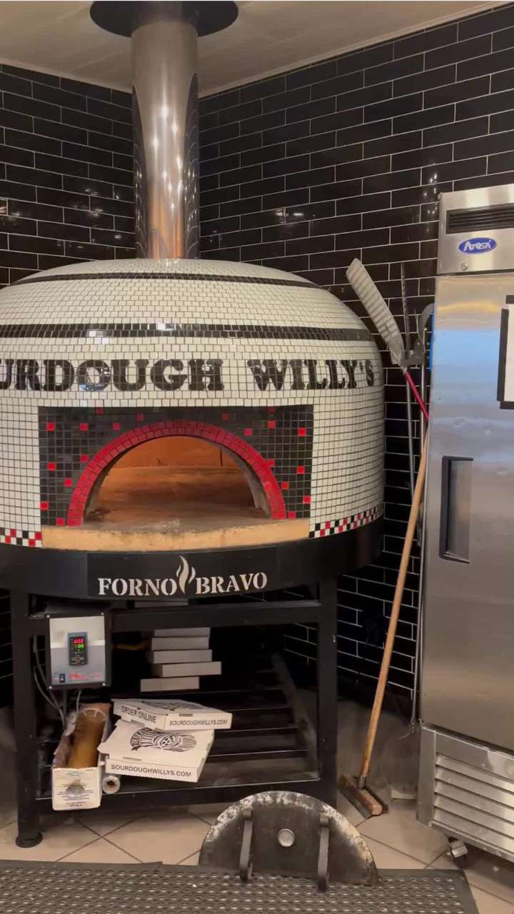 Making pizza with Kingston's internationally recognized chef