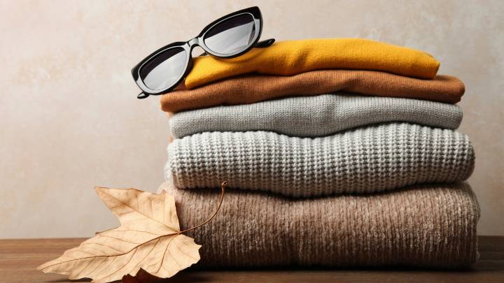 Ni en la secadora ni en un radiador: el truco de los siete minutos para secar la ropa en invierno