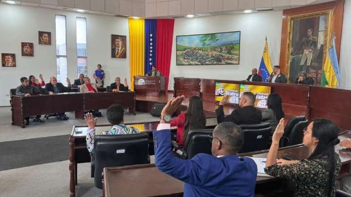 Turismo y salud reciben recursos aprobados por parlamentarios regionales