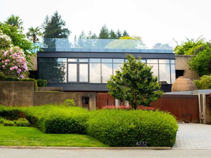 10 signs of over-the-top wealth and luxury I spotted in Vancouver — one of Canada's richest cities