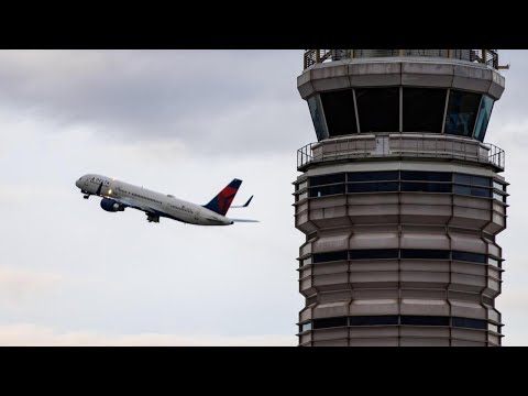 American Airlines, Delta Air Lines and United Airlines start cutting back flights amid shutdown