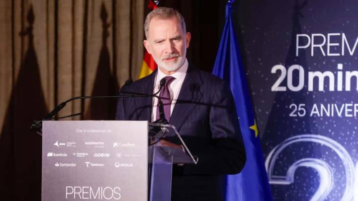 El rey, en los Premios '20minutos': "Habéis demostrado que el periodismo hecho con vocación es esencial para entender el mundo"