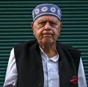 Dr Farooq condoles demise of Peerzada Maqbool Raina’s wife