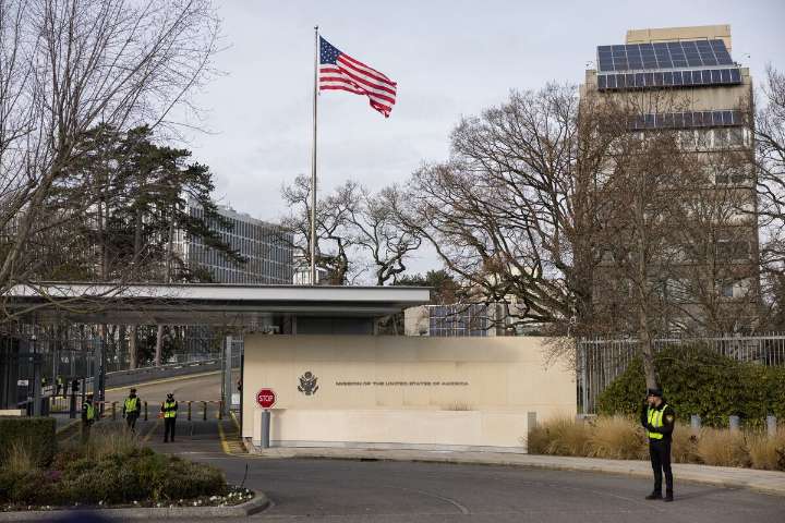 Ukraine, allies meet in Geneva to discuss contentious U.S. peace plan