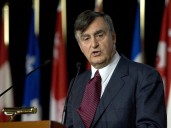 Health minister blocked salary deal with Quebec doctors, Bouchard says