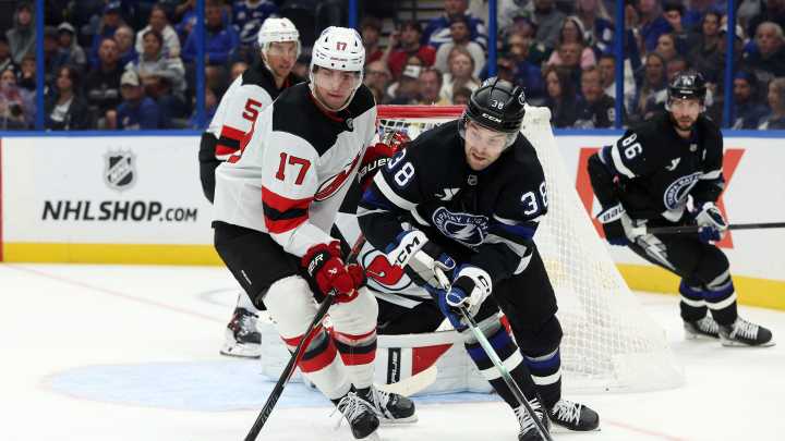 Devils at Lightning odds, picks and predictions
