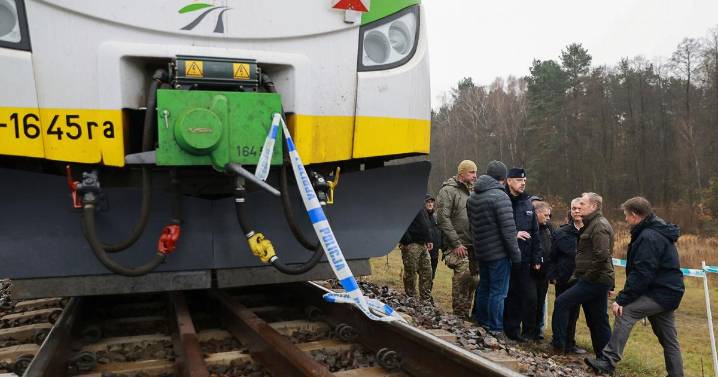 Poland says 2 Ukrainians working for Russia are suspected in railway track blast