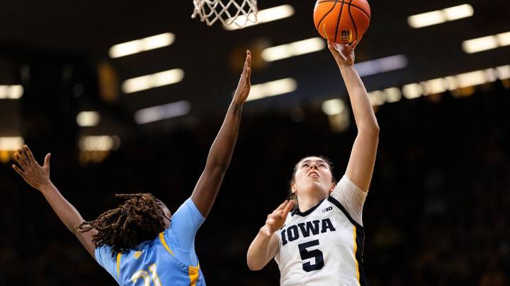 Heiden, Stuelke lead No. 21 Iowa women to 86-51 opening win over Southern