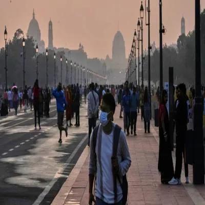 Delhi Activates Stage-III Curbs As AQI Hits 425