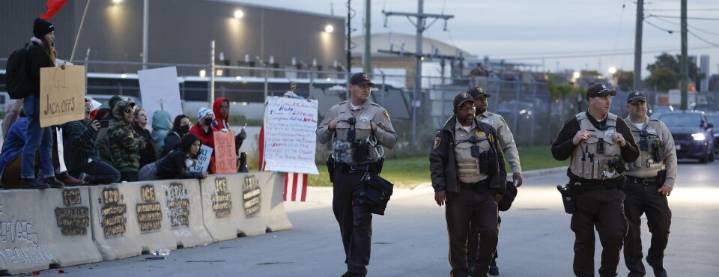 Judge to Visit Chicago-Area ICE Facility Called ‘Inhumane’