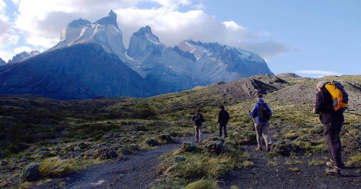 Mueren dos mexicanos en Chile durante tragedia por “condiciones extremas” en ruta de senderismo