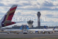 Cancelan más de mil 300 vuelos en EU