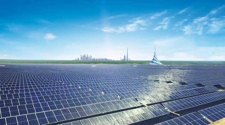 Construyen en Dubái uno de los parques solares más grandes de la historia: transforma un desierto completo en energía limpia