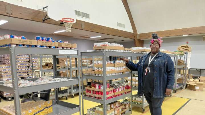 'We've been overloaded': Southeast Dallas food bank working to keep up with growing demand